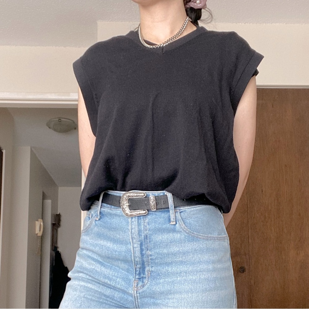 Fairway & Greene black sweater vest  100% merino wool (M)